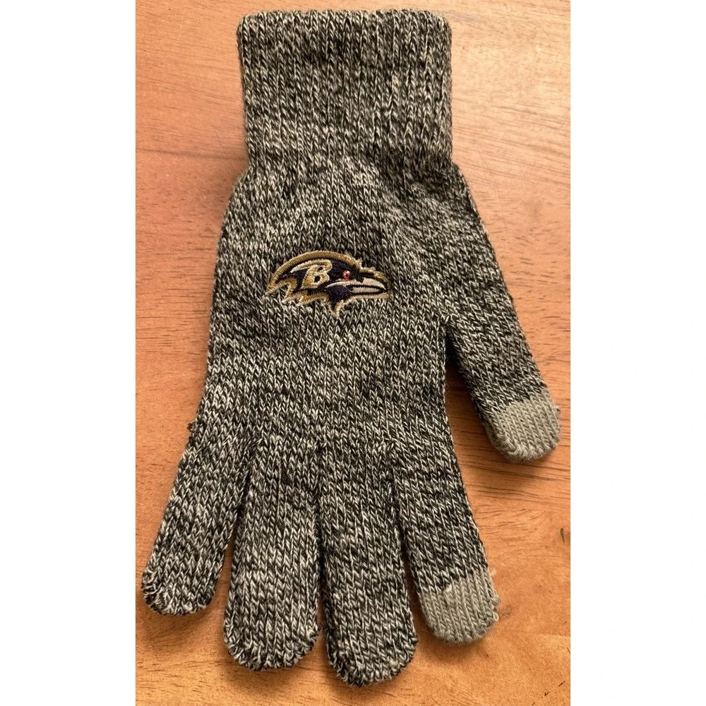 Baltimore Ravens Gloves Knit Utility Winter Sport Logo TEXTING FINGER TIP - Gray